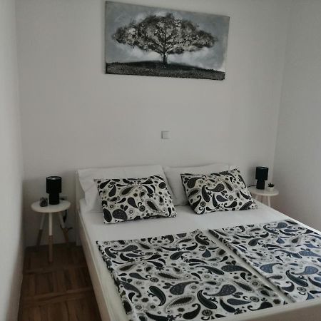 Deny Apartment Zaboric Bagian luar foto