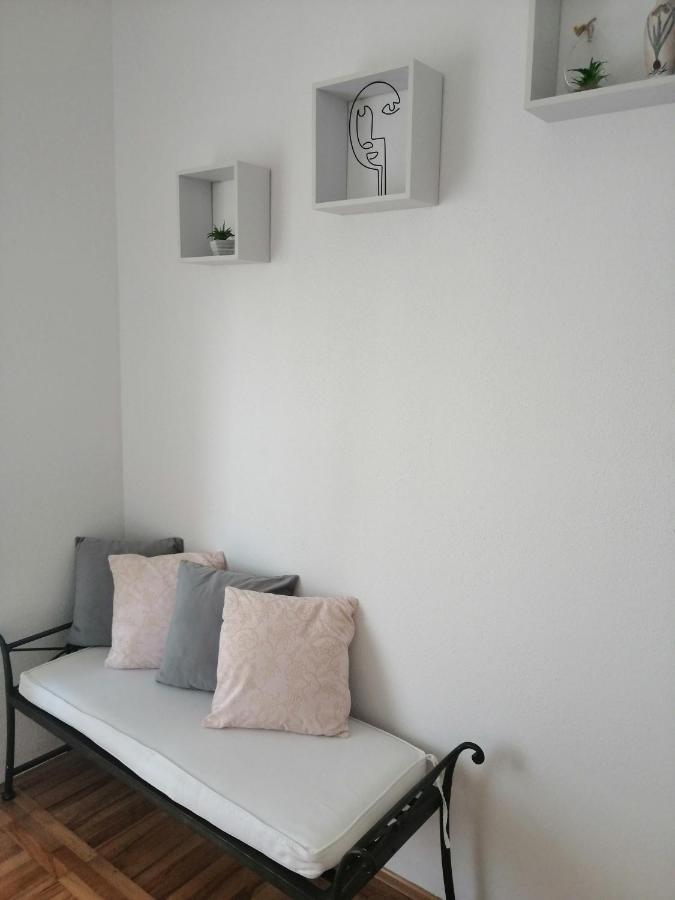 Deny Apartment Zaboric Bagian luar foto